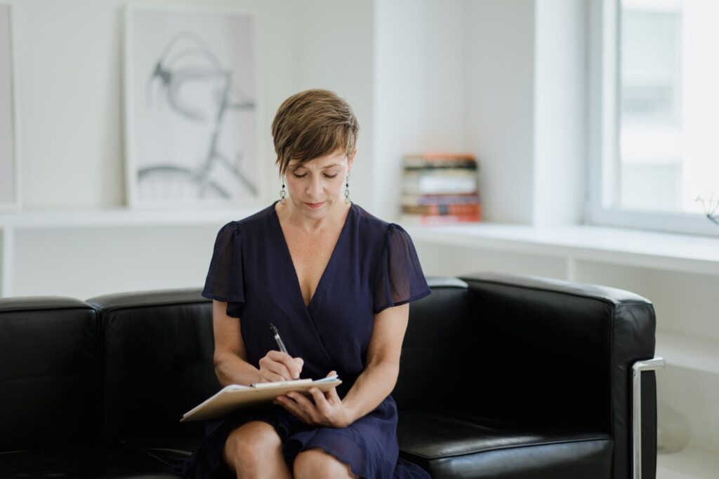 une entrepreneure en séance de planification dans la région de Roussillon, en Montérégie